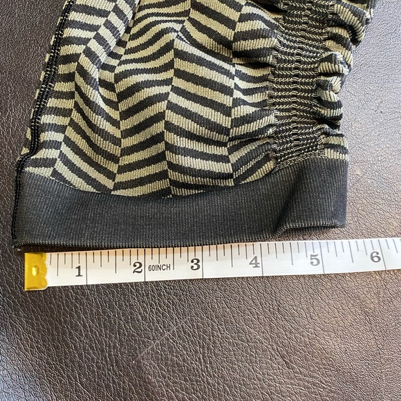 Lululemon In The Flow Crop II Leggings Seamless Ruched Side Chevron Print Sz 6 - Picture 10 of 10
